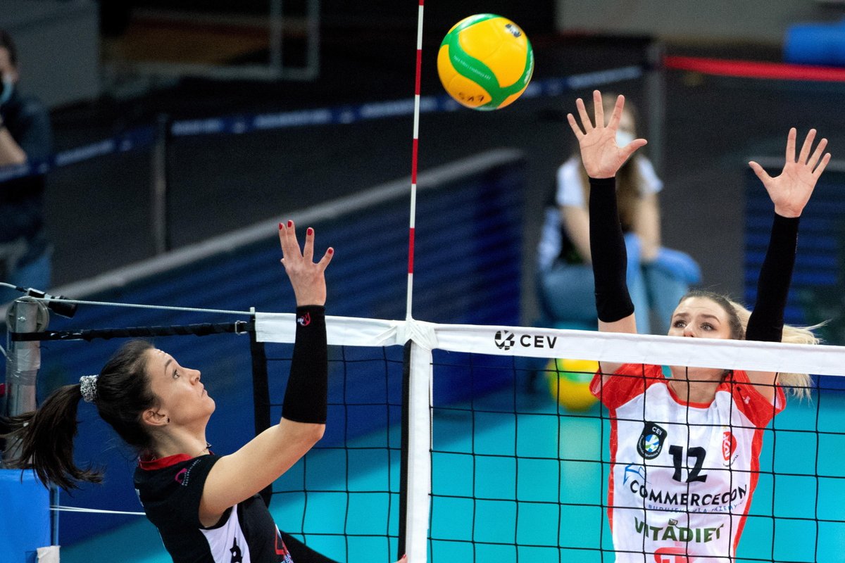 Anche nello sport, la fatica delle donne. Fuori dai palazzetti, ancor più che sul campo da gioco. Ne abbiamo parlato a #LaCittà con Luisa Rizzitelli, Alessandro Marzoli, Maurizio Crosetti e Giorgia Serughetti. Qui bit.ly/3l0SjZH