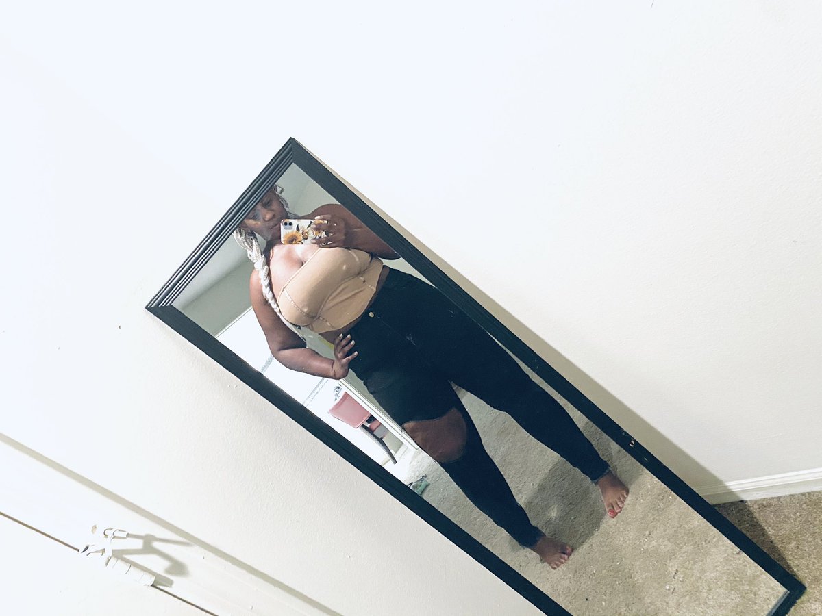 AllThingsMikita's tweet photo. Oh, hey there springtime 👋🏾
@SHEIN_official
#defrosting #jbuiltit #weready https://t.co/q96cXowwiU