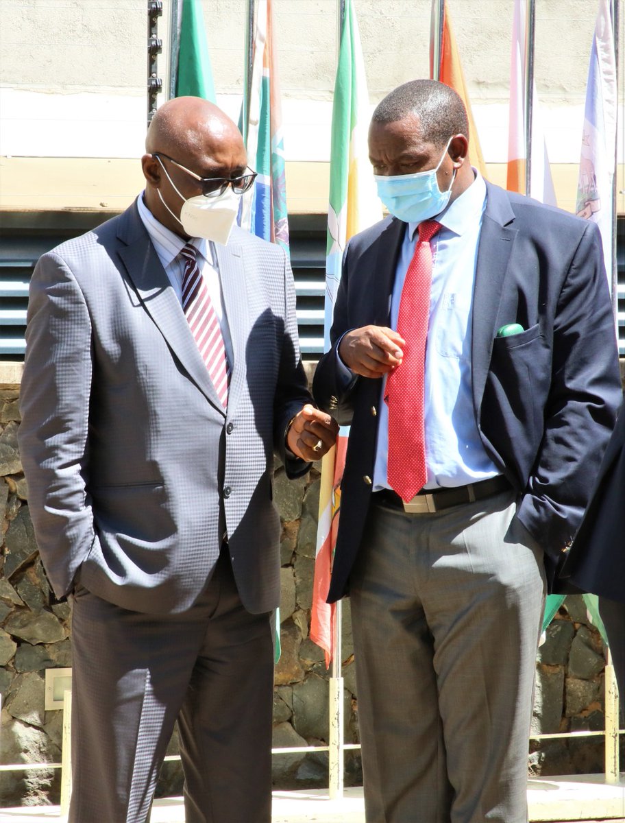 KiamaKaara's tweet photo. @LaikipiaCountyG Gov @NdirituMuriithi today joined colleagues @KenyaGovernors for a council mtg. Focus on Covid-19 Vaccination roll out in counties. Non - disbursement of Equitable Share. CARA allocations. Upcoming Devolution Conference. #StrengtheningDevolution #ThisIsLaikipia https://t.co/ib41x36I7R