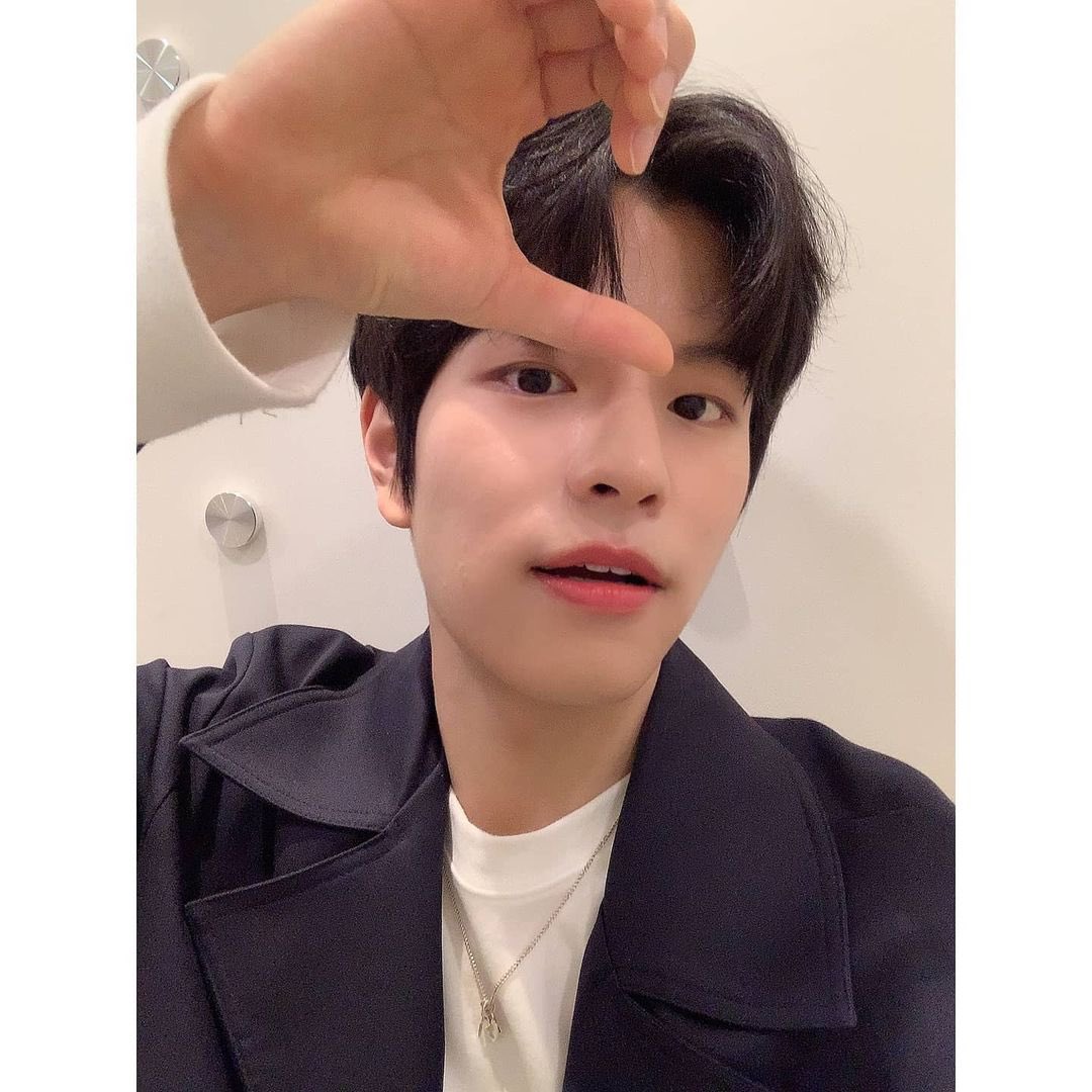 KSMzip's tweet photo. 210310 승스타그램 #승민

돼끼라🤍 https://t.co/qfsEJA7R8v