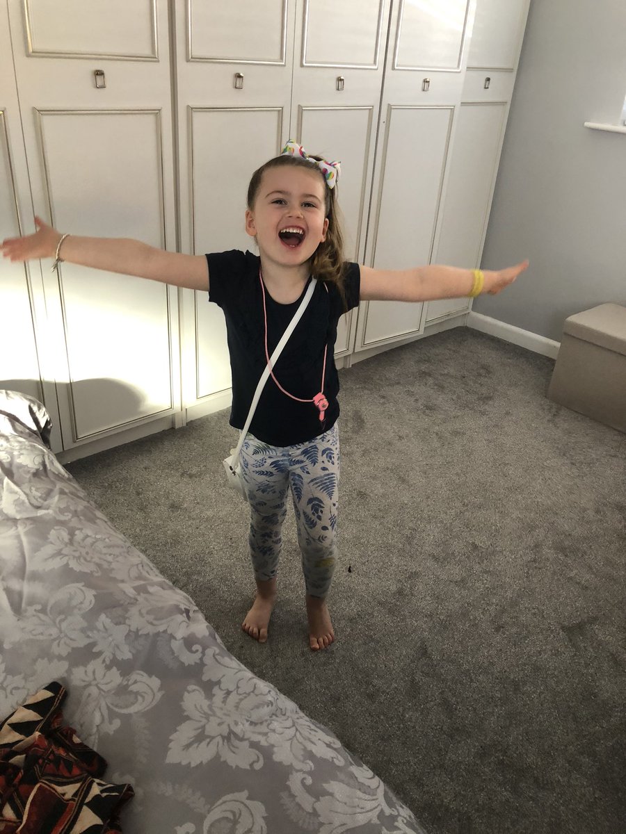 milfcookbook's tweet photo. @itsjojosiwa my 4 year old Isabella is obsessed with you! She wants the JoJo bows and the other day she was bought a top from @JoJoMamanBebe and I said it’s from JoJo 🤦🏼‍♀️ she thought I meant you 💖 so she sent this video to you to say thank you 💖 shout out to my baby girl please https://t.co/vut2VRGLWl