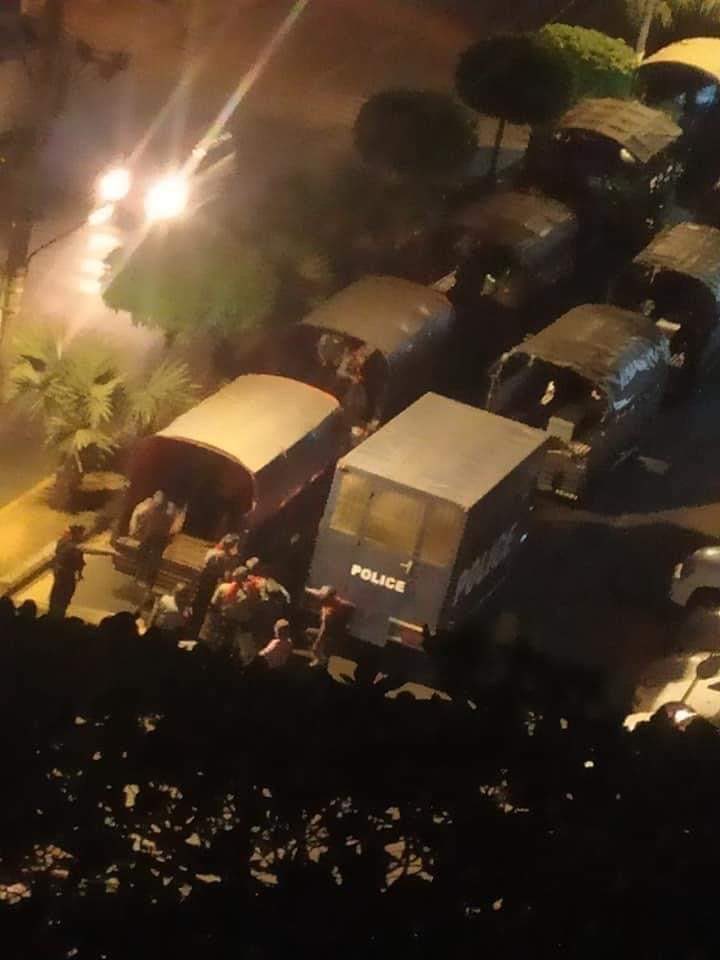 maytoekhine's tweet image. CURRENT SITUATION IN #SanChaung‼️ Military trucks and terrorists terrorizing SanChaung. They’re checking every single houses right now without any warrant. Witness said there are some who were arrested kneeling on the street. #WhatsHappeningInMyanmar #Mar10Coup