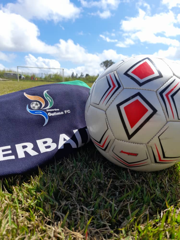 ¡Miércoles! 

Una semana donde debemos quedarnos en casa, estamos recargando energías para volver al campo con las mejores energías. 💪🏻💪🏻

🧡💙

#soygulimadecorazon #fútbol #miercoles #cuarentena #prontovolvemos #futbolvenezolano