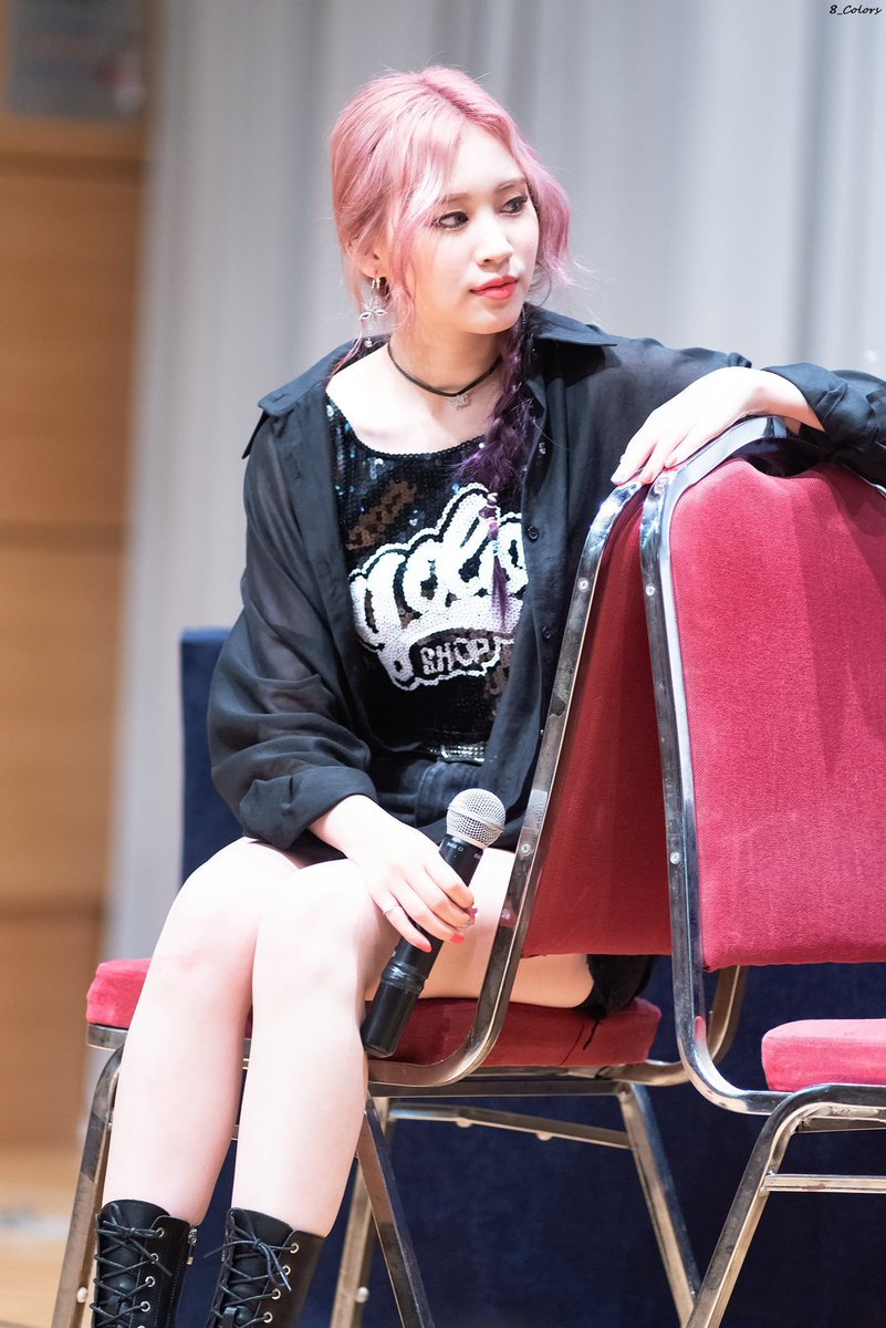 ggroupszone's tweet image. elly (weki meki)