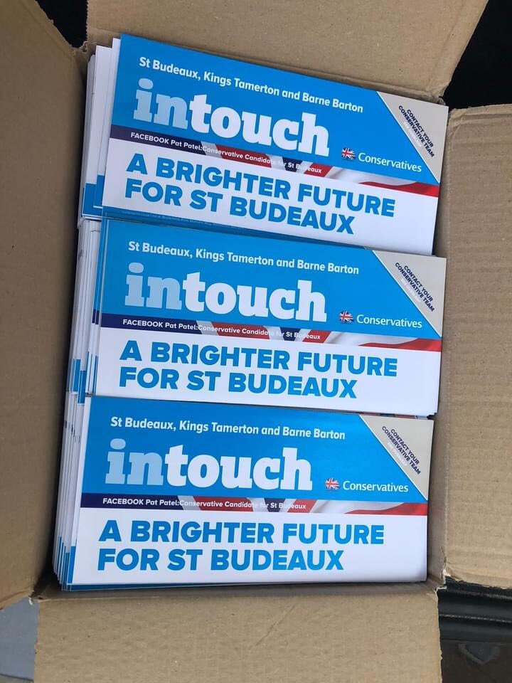 lorrainecox87's tweet photo. Great to be allowed back out on the street with @PatPatel17 #Stbudeaux #PatPatel4stbududeaux #localelection2021 https://t.co/O5WG2lCG3X
