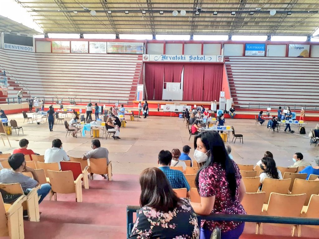 ClubSokol's tweet photo. Nuestro recinto es punto de #vacunación para funcionarios públicos de #Antofagasta. Estaremos colaborando con este importante proceso hasta el 17 del presente 💉 #YoMeVacuno https://t.co/7zNG5PFJdq