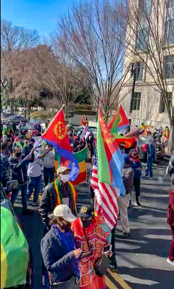 GhideonMusa's tweet photo. Thousands of Ethiopians and Eritreans in the U.S. are demonstrating in Washington DC against distortion of information, defamations and war mongering by #TPLF and their foreign sponsors. #Ethiopia #Eritrea #TPLFLies #TPLFStartedTheWar https://t.co/32HrmQjsRF