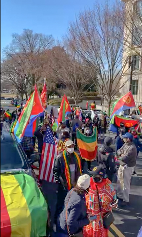 GhideonMusa's tweet photo. Thousands of Ethiopians and Eritreans in the U.S. are demonstrating in Washington DC against distortion of information, defamations and war mongering by #TPLF and their foreign sponsors. #Ethiopia #Eritrea #TPLFLies #TPLFStartedTheWar https://t.co/32HrmQjsRF