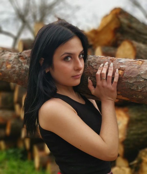 Te la pongo dura como un tronco? 🍆 Ven a ponerte a&uacute;n m&aacute;s duro a mi https://t.co/SiqYK2CIrZ https://t