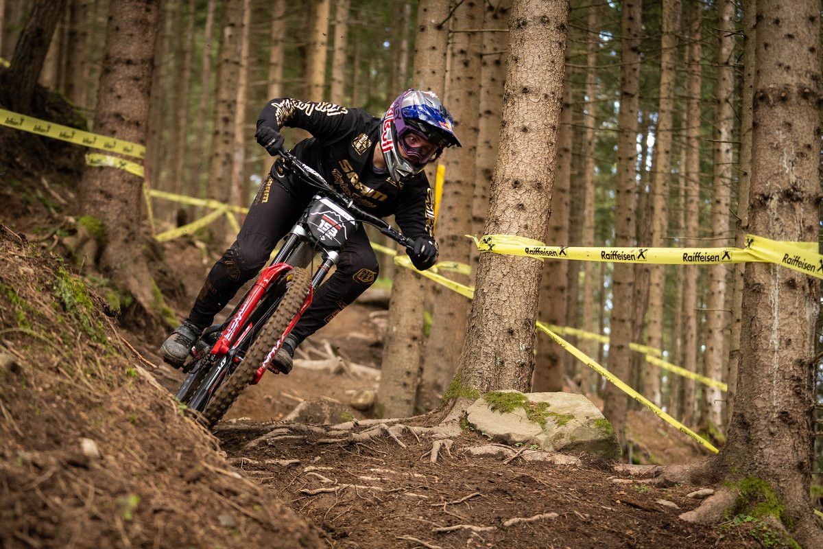 sick_lines tweet media