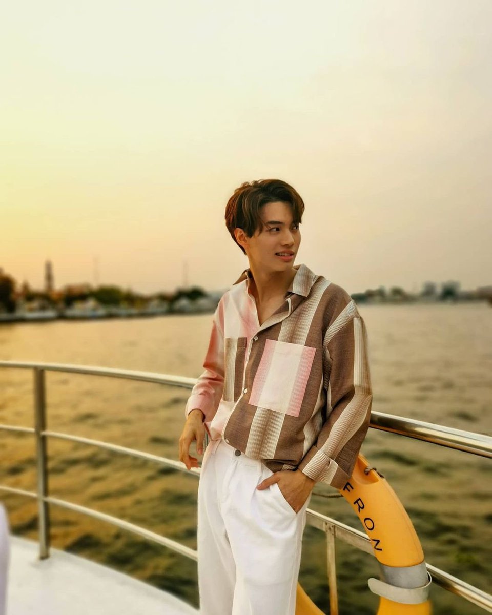 salaleyoo__'s tweet photo. 😭😭😭😭😭😭😭😭
#bbrightvc #winmetawin

🔗 https://t.co/b74Quybcja
🔗 https://t.co/NQoebI51po https://t.co/mVSgQ8IW4P