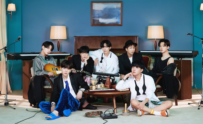 MusicWeek's tweet photo. . @BTS_twt have two appearances in the first ever @IFPI_org Global Album All Format Top 10 alongside @billieeilish, @DUALIPA, @Harry_Styles, @theweeknd, @justinbieber, @taylorswift13 and more
https://t.co/tSYciQMOpd https://t.co/7XV1dJYs4A