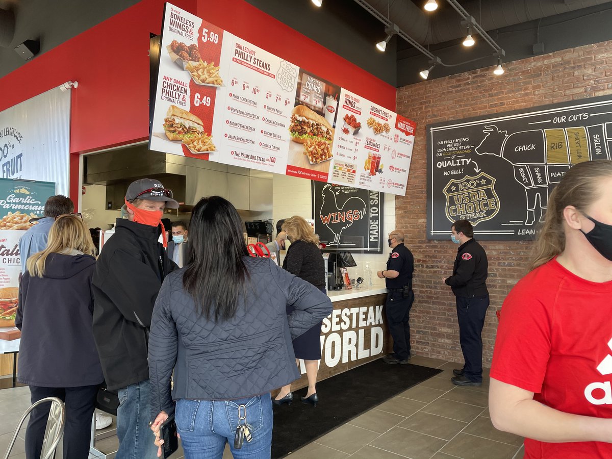 AtTheStrip's tweet photo. Welcome to The Strip @Charleys!!! Stop by today for special menu items, BOGO deals, coupons, and swag to to help them celebrate their #GrandOpening. See you soon 👋 https://t.co/9xE6uwGOnZ
