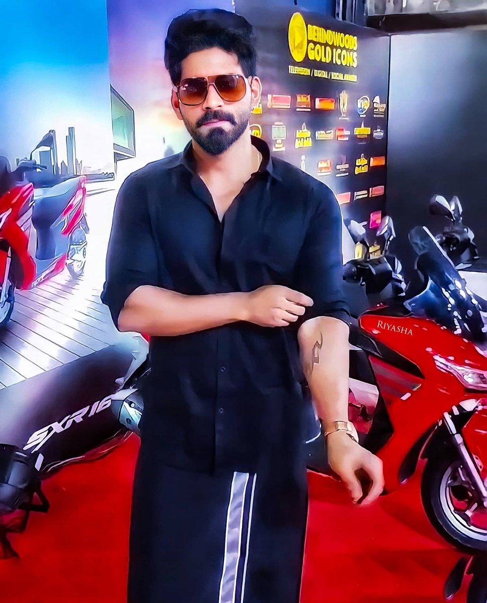 BalajiSquad's tweet photo. பிறப்பில்_தாயின்_ரசிகனாக❤️

வளர்ப்பில்_தந்தை_ரசிகனாக❤️

வாழ்வில்_ பாலா_ரசிகனாக🔥
@OfficialBalaji

இனிய இரவு வணக்கம் நண்பர்களே💖😍

#BalajiMurugaDoss https://t.co/k4xa1syUsm