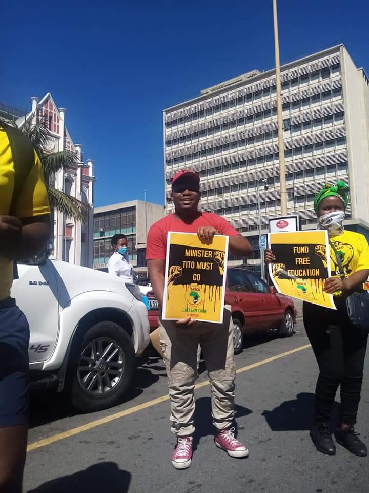 Zandii_Omnyama's tweet photo. @tito_mboweni #SASCO30 #TitoMustFall https://t.co/dPlhtZy5ms