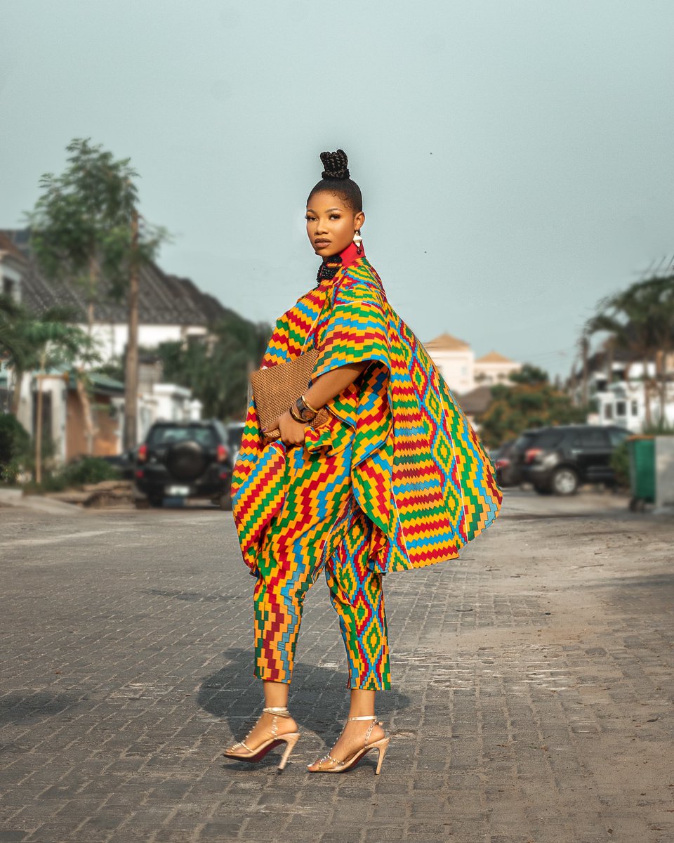 Symply_Tacha's tweet photo. with a BRAVE HEART anything is POSSIBLE!🔥🔥
  Still gushing over this look🤤🚨🚨#TachaOfAfrica https://t.co/EKALJRXprH