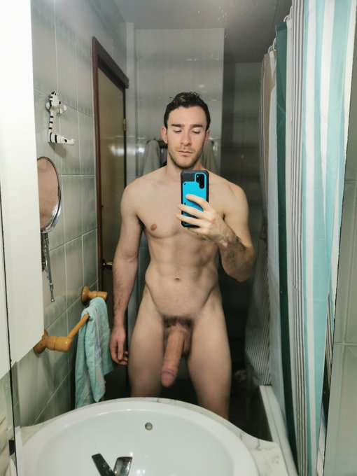 2 pic. Looking forward to good weather ... so you gobble up my #XXL on the beach. #RT if you'd like it<a href="/tag/huge"class="tags"><span>#huge</span></a><a href="/tag/rt"class="tags"><span>#rt</span></a><a href="/tag/bi"class="tags"><span>#bi</span></a><a href="/tag/bigcock"class="tags"><span>#bigcock</span></a><a href="/tag/xxl"class="tags"><span>#xxl</span></a><a href="/tag/uncut"class="tags"><span>#uncut</span></a><a href="/tag/verga"class="tags"><span>#verga</span></a><a href="/tag/pollon"class="tags"><span>#pollon</span></a>