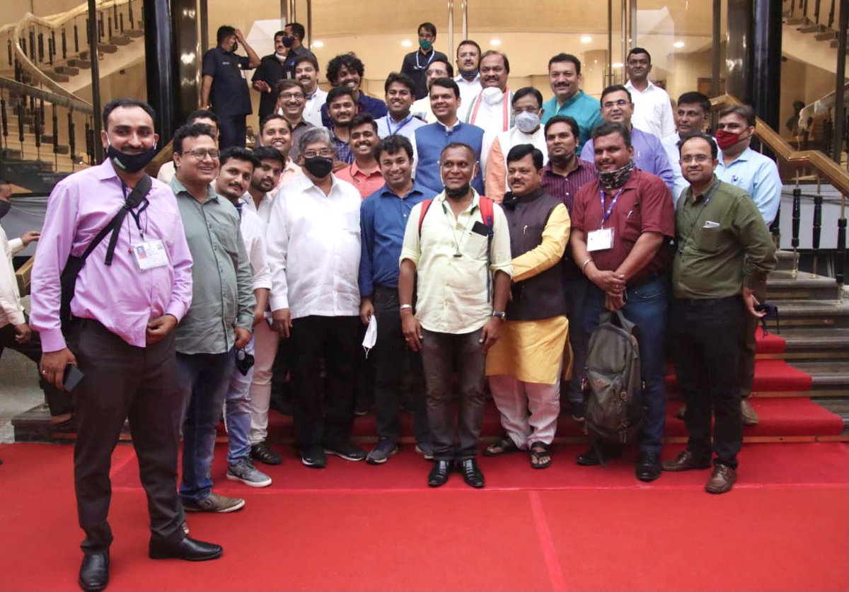 KetanPathakLive's tweet photo. Photo moment!
@Vivekjkulkarni @9nathban @amitjoshitrek @rahul_zori @TRupnavar @ashwinipande @abhishekpandey2 @rounakview https://t.co/Sr0BKLLeU1