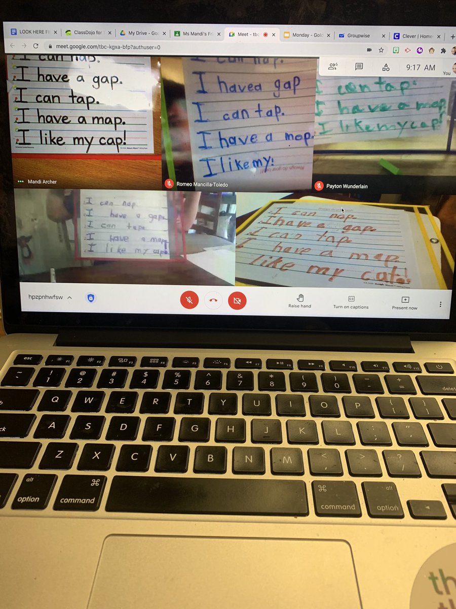 bargarmandi's tweet photo. Word family words
Handwriting
Punctuation
These virtual kindergarteners are ⭐️⭐️
@DCS_TN #distancelearning #thisisvirtual #watchusgrow #notmissingabeat https://t.co/DbtcwG32WP