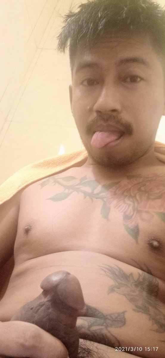 Luumhone2's tweet photo. ချစ်လားဗျ https://t.co/KVHDeWz0Q5