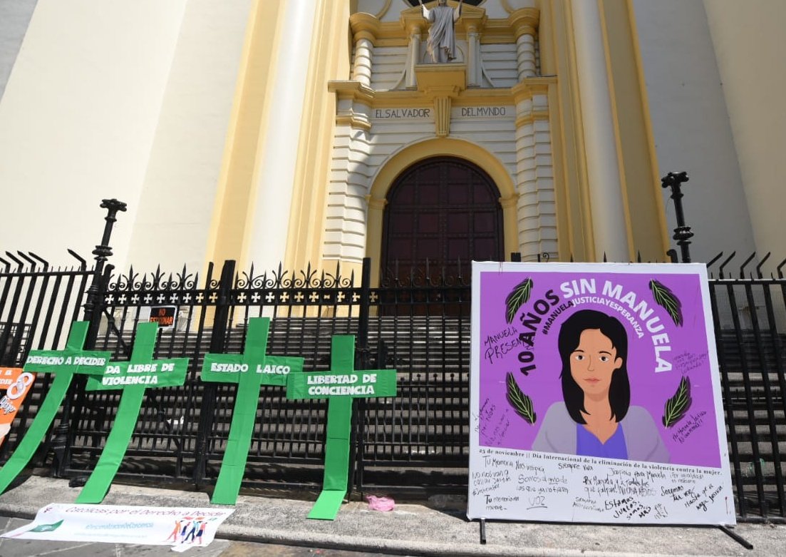 willadrianmoran's tweet photo. El Estado de El Salvador criminalizó a Manuela. La sometió a una injusta persecución penal sin ofrecerle salud de calidad.  #ManuelaJusticiayEsperanza
#ManuelaJusticiaYEsperanza
#ManuelaJusticiaYEsperanza https://t.co/ecbAeGOFXa