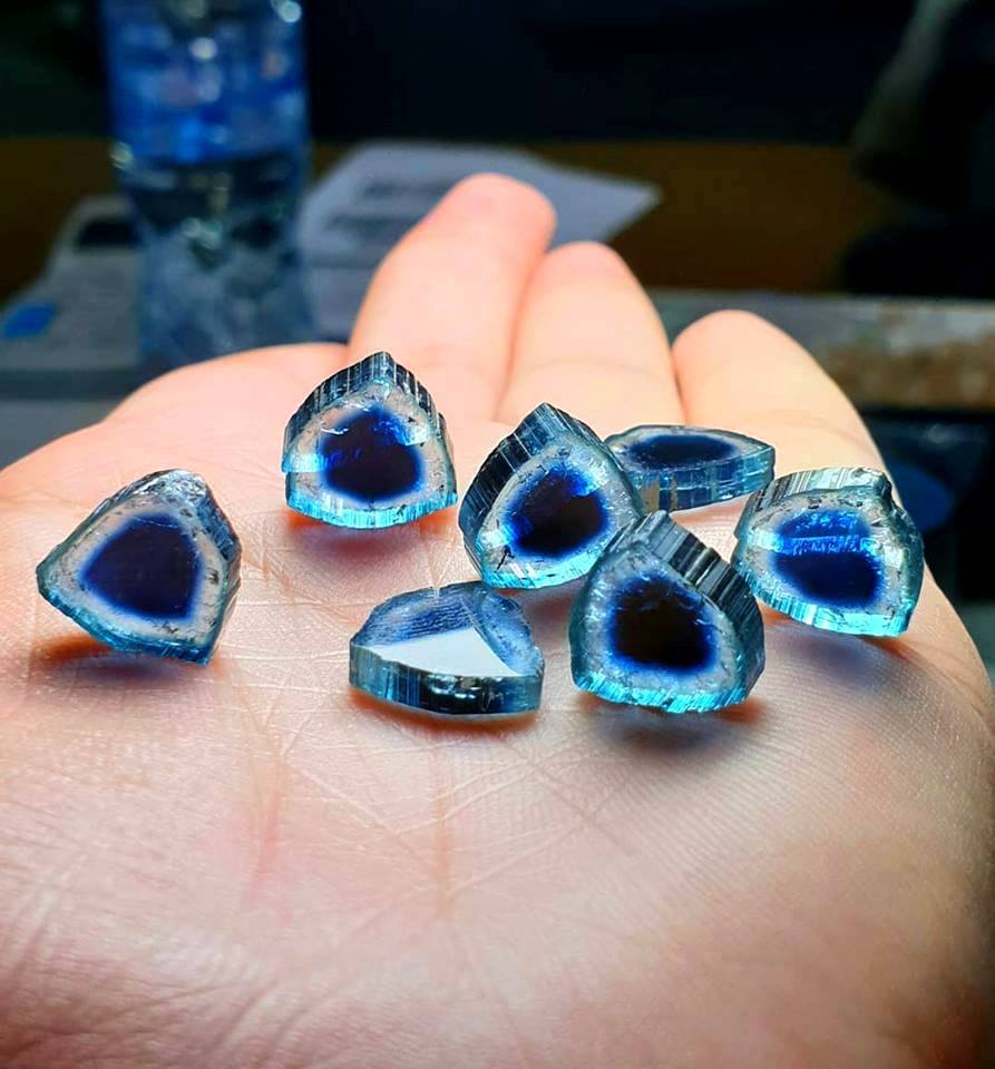 GeologyTime's tweet photo. Fantastic Indicolite (Tourmaline) slices From Brazil

Photo: Georgios Chatziparaskevas

#minerals #crystals https://t.co/RiaVYxBZtW