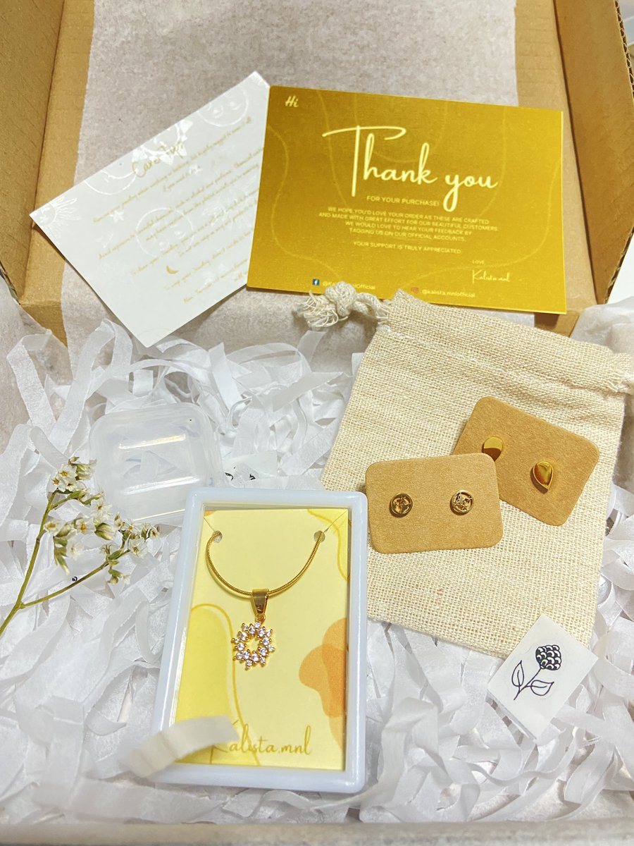 KalistaMnl's tweet photo. 🛒 Mini Julia ft  Izzie&amp;Maggie✨
🎁 Package C for only P 349
💌 DM us for orders

#Kalistamnl #AddToCartNow #UnwrapKalista #styleph  #supportlocal #kalistamnllive #smallbusiness #smallbusinessph #localacessories #acessories https://t.co/QT9yQCosAO