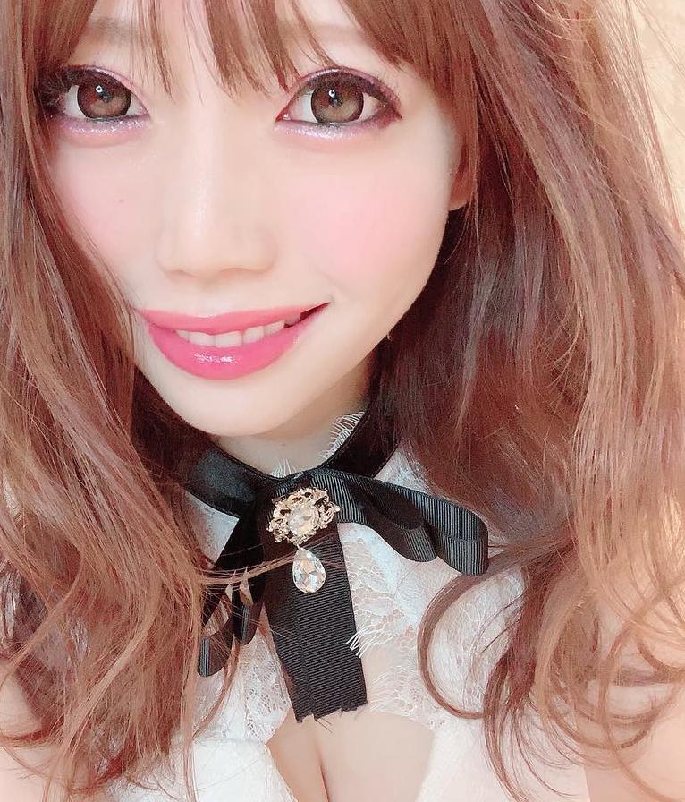 Nach27457's tweet photo. 謎の手笑 https://t.co/Pf9BLO0jaa