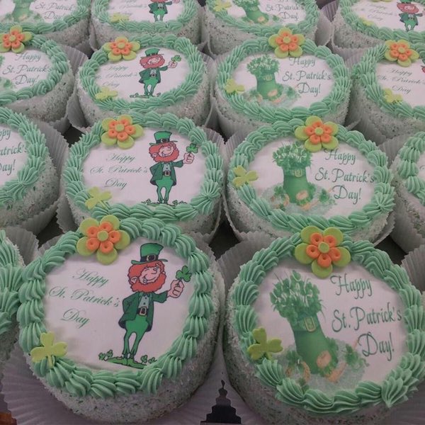 DanesBakery's tweet photo. ☘️🇮🇪St Patrick’s day ☘️🇮🇪 cakes and cupcakes , celebrate at home with delicious treats from The Danes bakery ☘️🇮🇪 order yours today by phone 061 400477 / https://t.co/rhFo37zEpp  #stpatricksdaycakes #stpatricksdaycupcakes #thedanesbakery https://t.co/6HTJ1W95bo