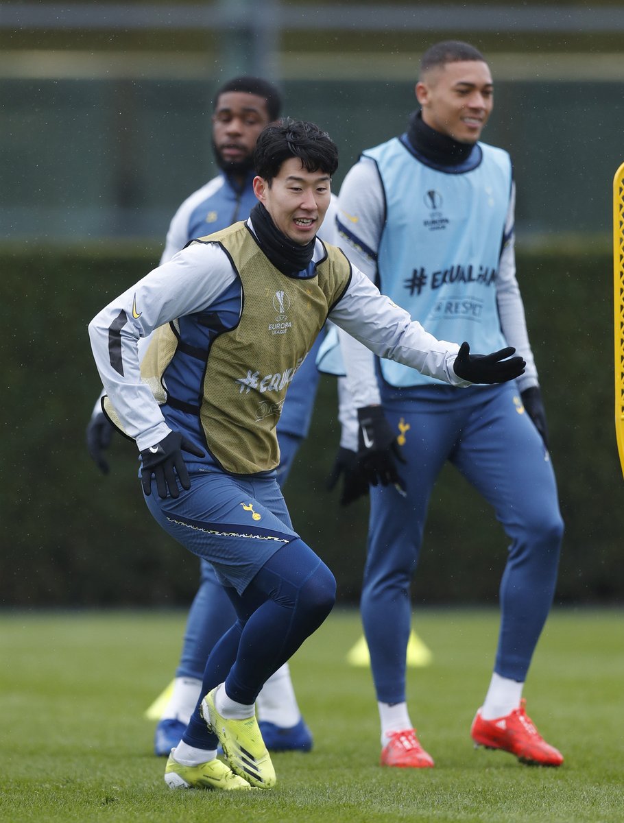 SpursOfficial's tweet photo. 📸 #Sonny 

#THFC ⚪️ #COYS https://t.co/PWMwqV2zYi