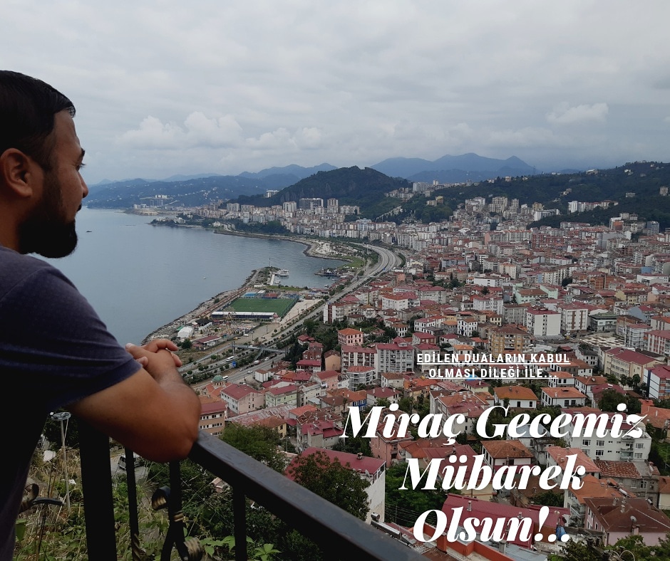 İslam alemi ve İnsanlık olarak yaşadığımız bu zor ve sıkıntılı günlerden bir an önce kurtularak, hep birlikte huzur, sağlık ve afiyet içersinde olacağımız günlere kavuşmamız umudu ve duası ile Miraç Gecenizi tebrik eder, iki cihan saadeti dilerim....
#MiracınızMübarekOlsun.