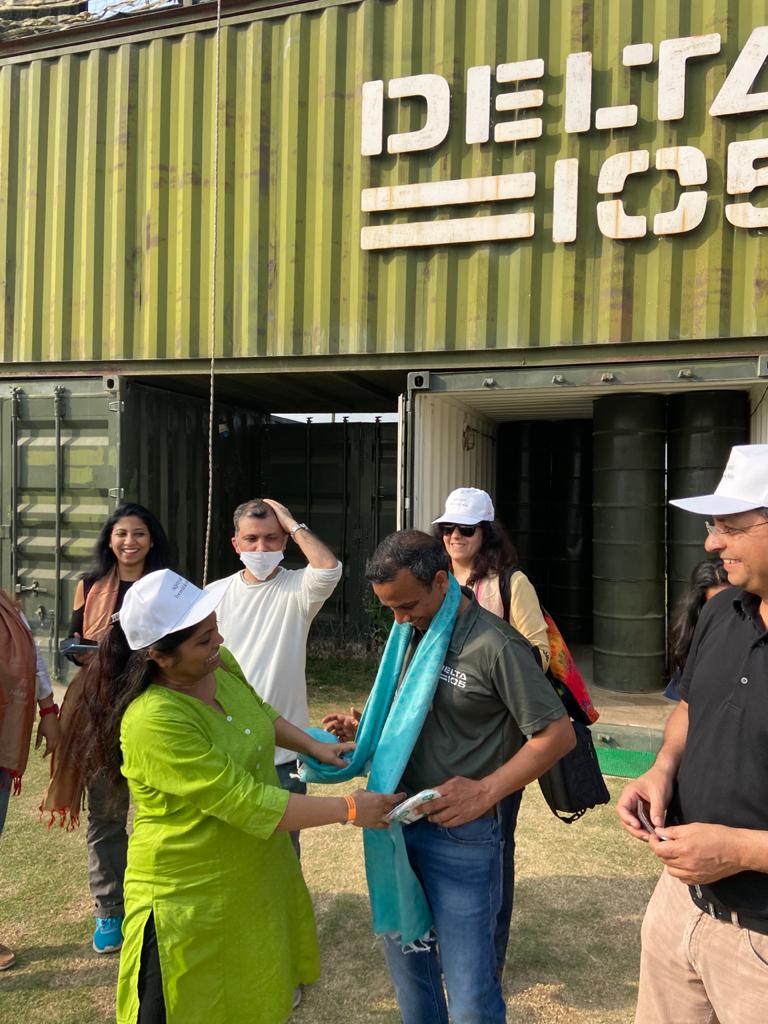 msjunebug_nivi's tweet photo. An incredible adventure with @IndiaTourismMOT on the #InternationalWomensDay to celebrate and salute the spirit of Indian women. It was a privilege to see India's first army themed park at #Delta105 Manesar with team @incredibleindia and @tourismgoi ๐
#apnadeshdekho @pspoffice https://t.co/bjhDPyx5w6