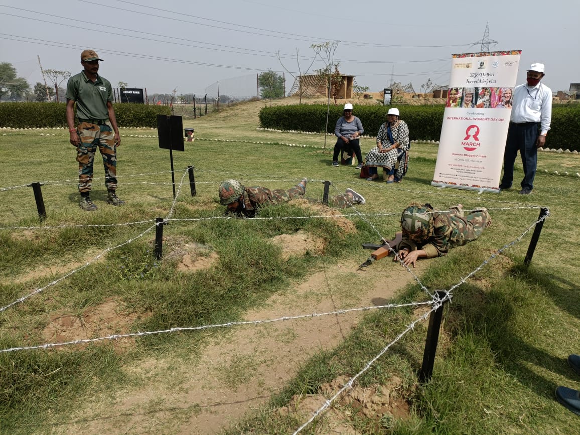 msjunebug_nivi's tweet photo. An incredible adventure with @IndiaTourismMOT on the #InternationalWomensDay to celebrate and salute the spirit of Indian women. It was a privilege to see India's first army themed park at #Delta105 Manesar with team @incredibleindia and @tourismgoi ๐
#apnadeshdekho @pspoffice https://t.co/bjhDPyx5w6