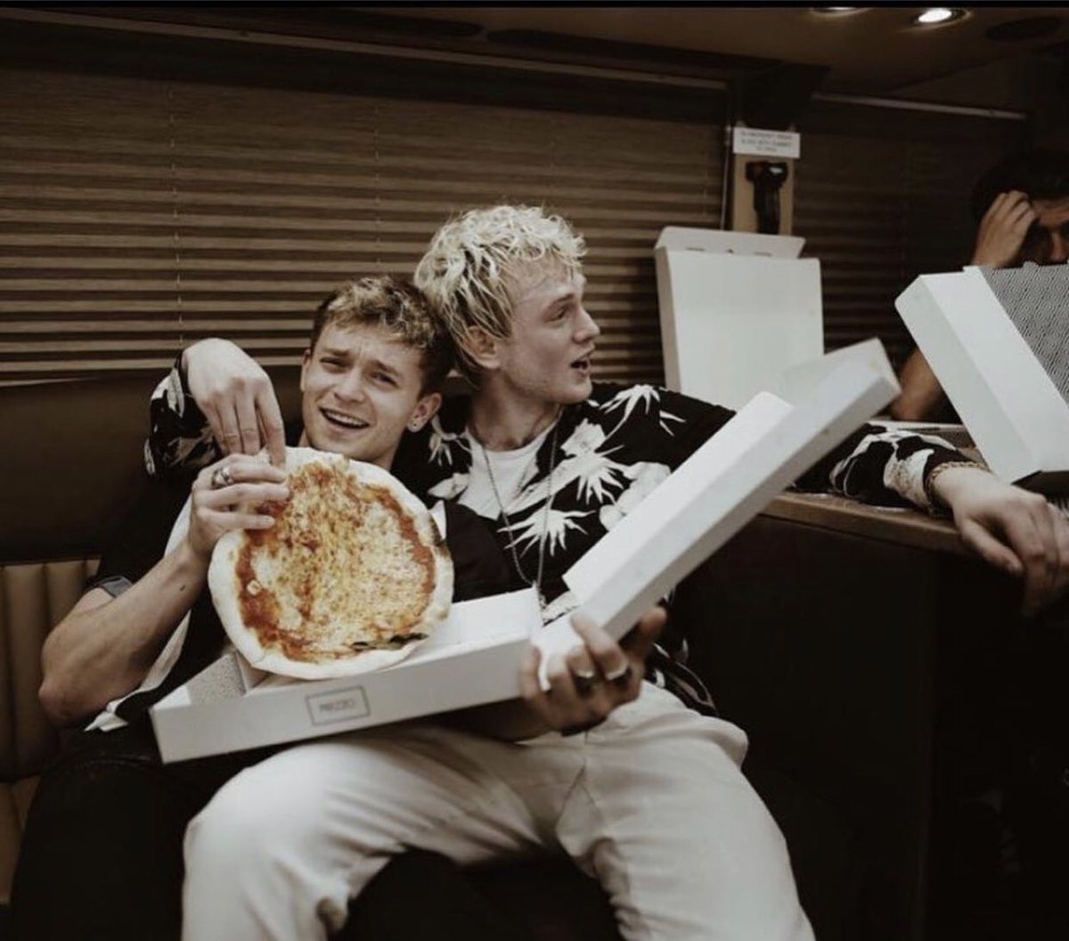 sonzartist's tweet photo. tristan evans and connor ball https://t.co/fKJr2U9qDC
