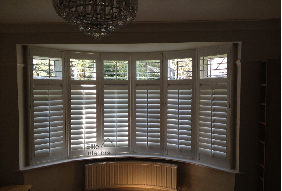 Eliteintslondon's tweet image. You can really see the privacy these recently fitted #Shutters give in daylight. As always with #BayWindowShutters, we use #BayPosts &amp;amp; corner posts to give you a stronger, more practical shutter set. See our #London Hardwood Plantation Shutters projects @ buff.ly/2IvC3Mp