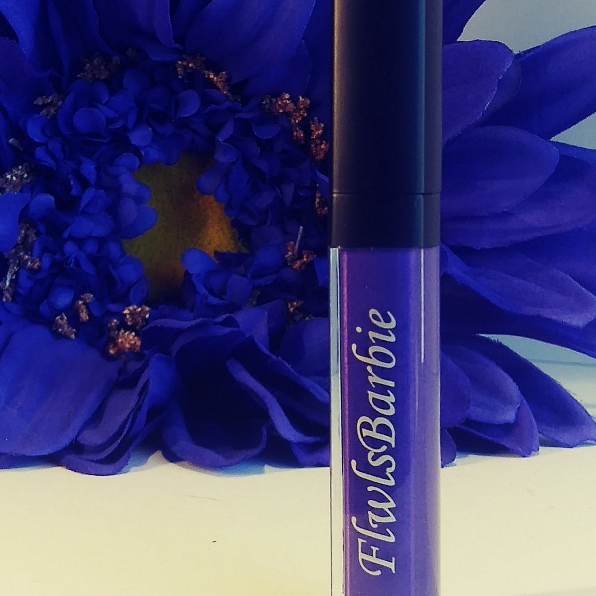flwlsbarbie's tweet photo. Say hello to my friend  ------------INDIGO------‐----
Come shop with me https://t.co/GWzNpp7DnY
*
#lipscrub 
#lipconditioner 
#smallbusiness 
#newbusiness 
#entrepreneur 
#Lipstick 
#lippies 
#lipstickbusiness 
#Lipsticklaunch 
#lipglosslover 
#glossy 
#blackownedbusiness https://t.co/Oo5G8e3sjO