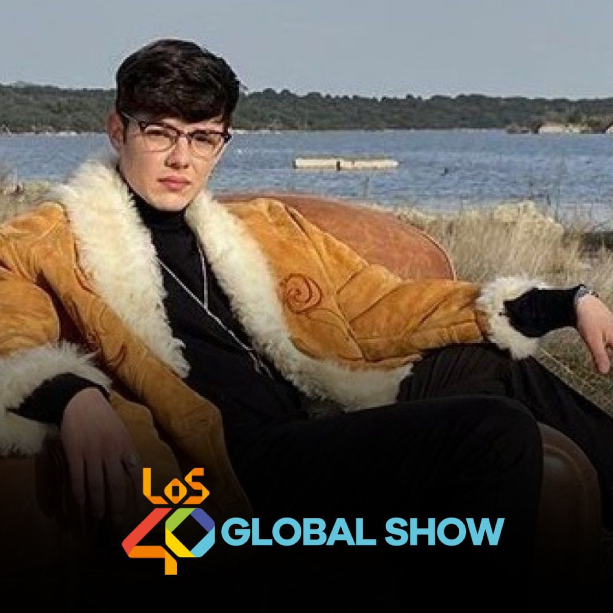 TonyAguilarOfi's tweet photo. Este domingo en #40GlobalShow286 para España y Latinoamérica presentaremos SOBRAN LAS PALABRAS del genial @flaviofdzz 🎶✨ @40GlobalShow https://t.co/1Yl5HcUZjm