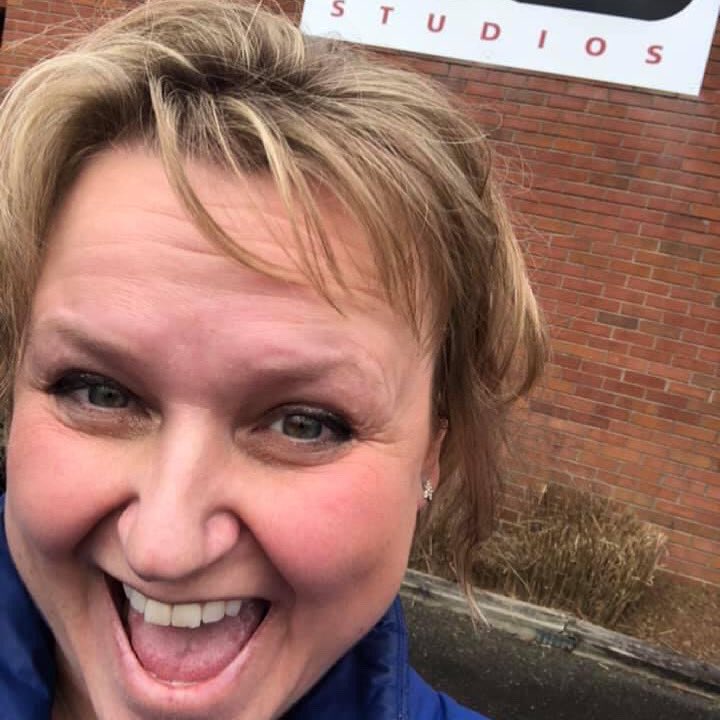 A year ago I was overjoyed to have finally recorded my demos! Today-I’m proud to see them working for me!
#voiceitwithjoy #WaybackWednesday #findyoursparkle #vetownedbusiness #femalevoiceactor