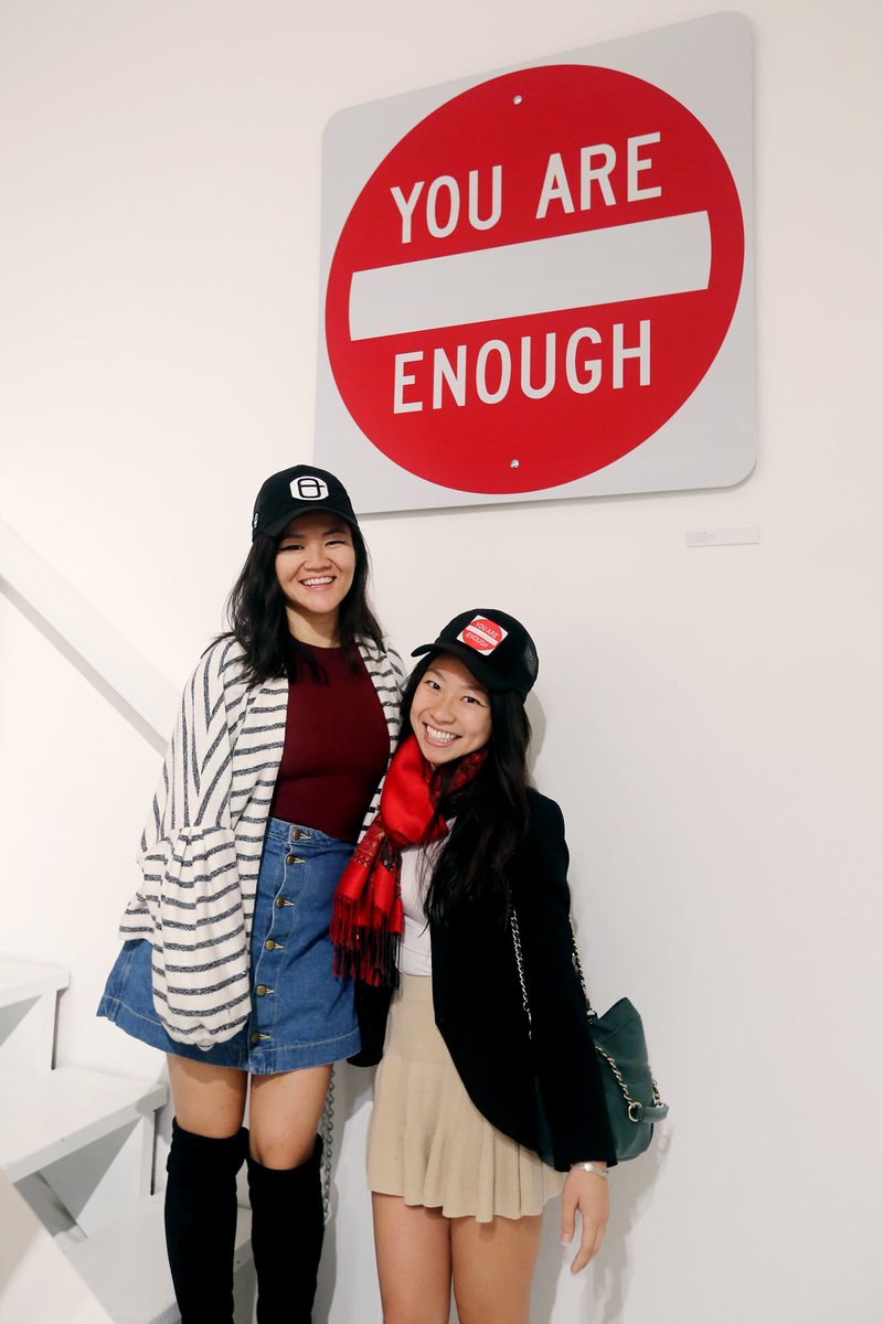 wercanopy's tweet image. Make sure hump day is filled with positive vibes! 👋🏻