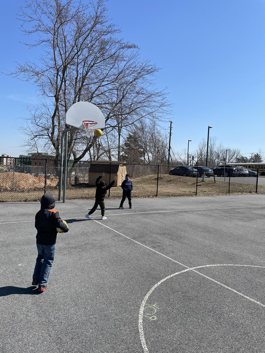 Mrs. Carpenter tweet media