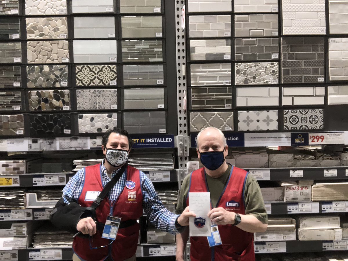 lowes0637 tweet media