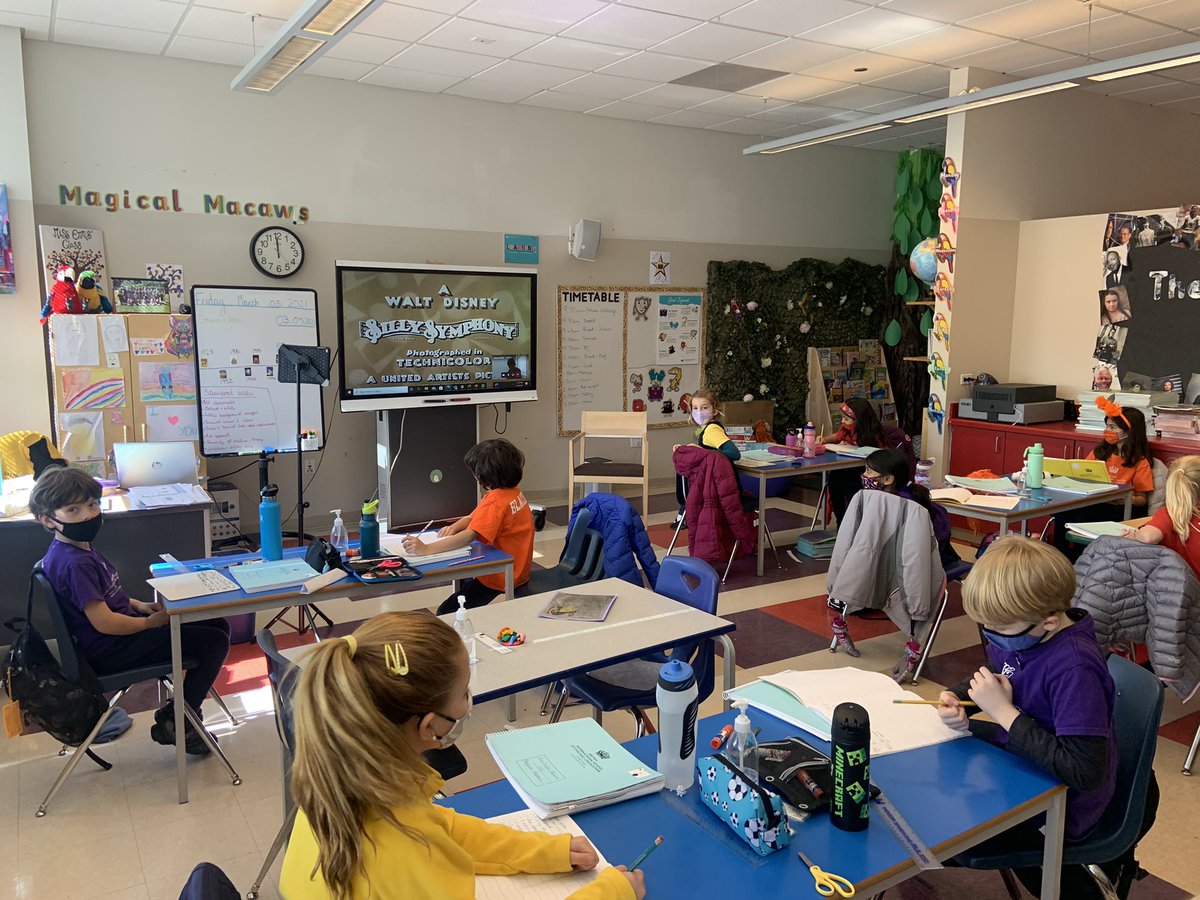 BISCLPYear3's tweet photo. The #MagicalMacaws are learning how Walt Disney has made a difference. We have looked at Disney cartoons over the years and used comparative language to describe how Disney cartoons and movies have evolved. @BISCLincolnPark @DisneyStudios https://t.co/Z3dN0I9VMe