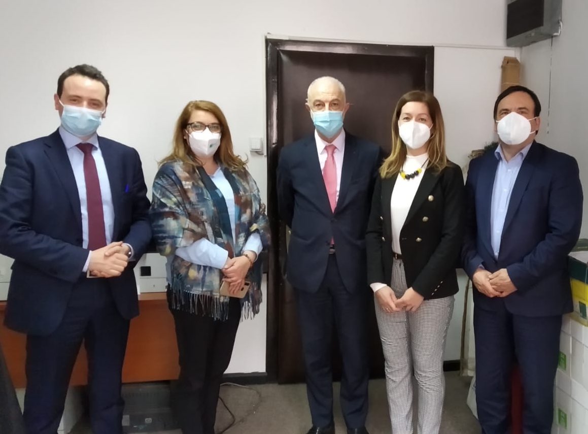 Poursuite mission <a href="/lecese/">CESE</a> en #MacédoineduNord. RV avec #MajaMoracanin députée Pdte du parti #Vert, #DarkoDimoski Pdt Fédération des #syndicats et #AngelDimitriv pdt Organisation des #employeurs. Comme la Ministre du Travail, favorables à une coopération avec #CESE. <a href="/AFD_France/">Agence Française de #Développement (AFD) 🇫🇷 🇪🇺</a>