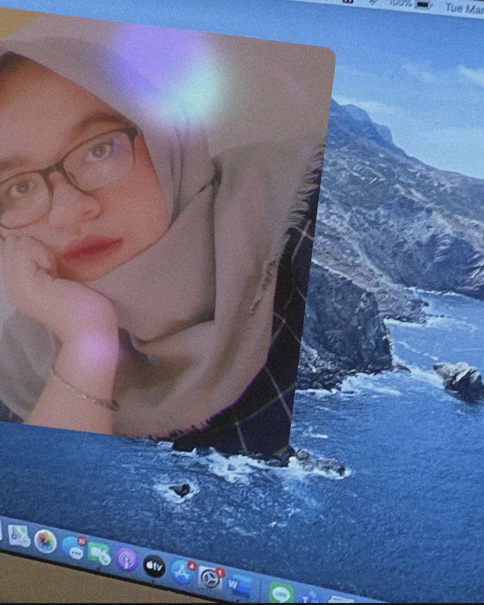 orcawhalegf's tweet photo. can we get cheese burgers and fries??🤨

#tsd #thaiselcaday #EarthPirapat https://t.co/bXZ7LUFFV1