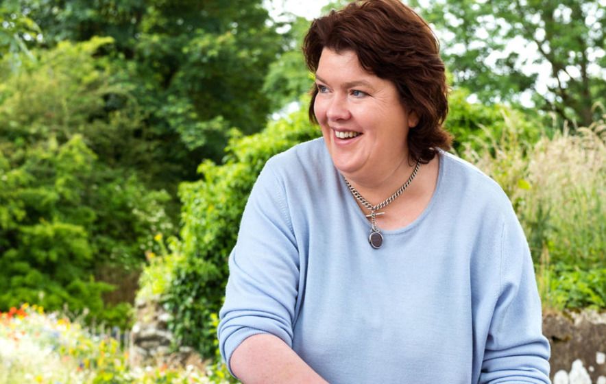 Check out some easy to chew and swallow tips from <a href="/paula_mcintyre/">Paula McIntyre MBE</a> #hardtoswallow #dysphagia #dysphagiani youtu.be/JqVTazWwxw0