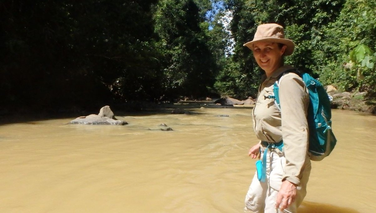 DurrellWildlife's tweet photo. “Take all the opportunities you are offered, &amp; if you can't initially get a job in conservation, don't underestimate the useful skills you can develop in business roles.”  

Check out the latest blog from our Data Specialist Finella Gray. 👇  
https://t.co/XnGpHB009r 

#IWD2021 https://t.co/jWMiKP6ruX