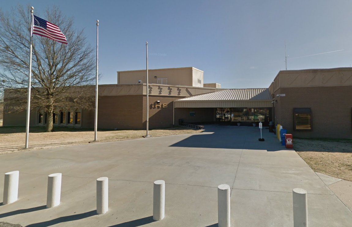 ANYONE, EVERYONE (over 18)

Get a vaccine TOMORROW in CLAREMORE at Claremore Indian Hospital.

Sign up at …more_indian_covid_vaccine.timetap.com/?fbclid=IwAR2p…

Open to the public at no charge!