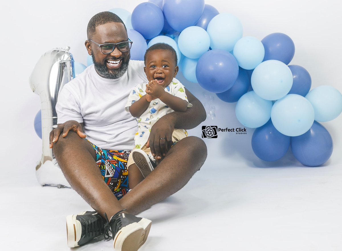 perfectclick_s's tweet photo. Father's pride. 

@perfectclickstudios 

#perfectclickstudios #portraitphotography #ghana #ghanagirls #ghanaweddings #babyshootideas #babyphotography #FireOnErica #melaninpoppin #baby #ghanapaparazzi #EricaTheStandard #ghanaphotography #ghana #babybirthdayparty #1GhCard4All https://t.co/PS7XfvpI5y