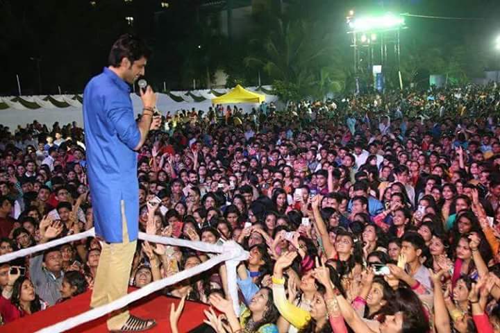 psfangirl11's tweet photo. " WE ARE STAND FOR THE BEST" 😌

@LaghateParth #HappyBirthdayParthSamthaan https://t.co/9xyFEA0X15
