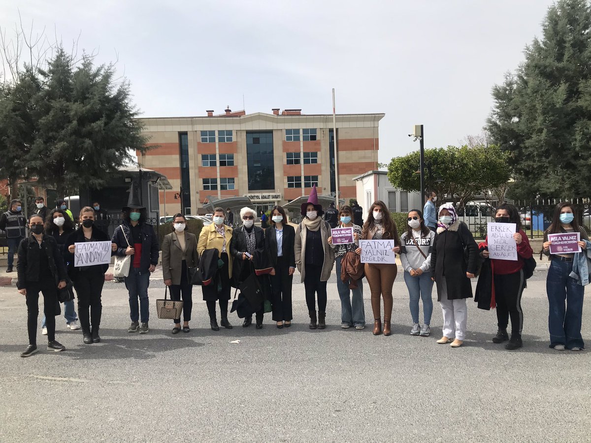 FatmayaSesOl's tweet photo. #YalnızDeğilsinFatma  @HatayKadinlar @DayanismaMor @KampusCadilari @hudayanismaagi @unikadinmeclisi https://t.co/O3pDunObih